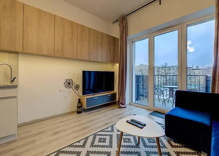 Sunset - Free Parking - Fast Internet - Close To Everything Apartment